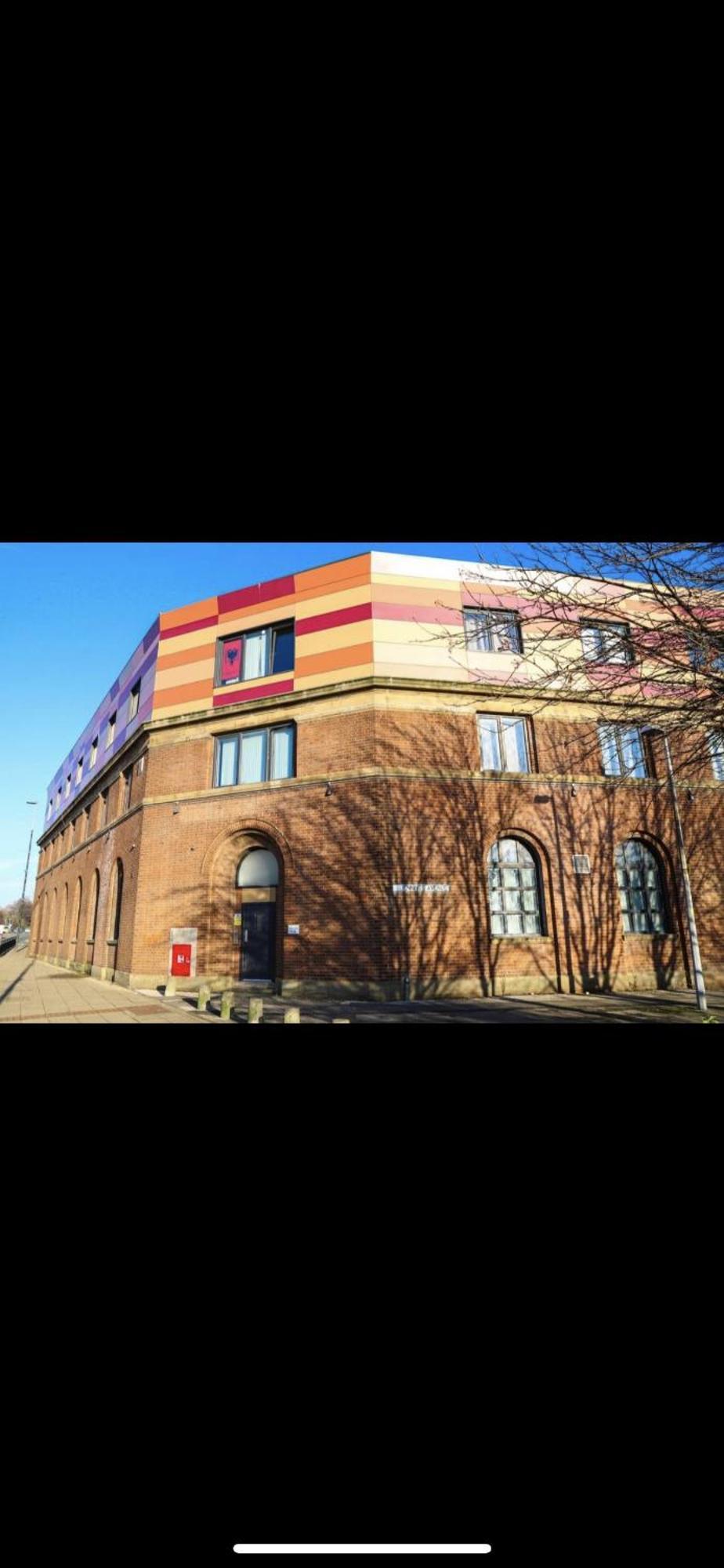 Lovely 1 Bed Apartment In Salford Manchester Bagian luar foto